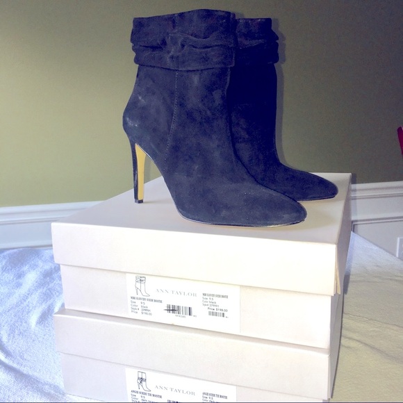 Ann Taylor Booties, Black 9.5 - Picture 2 of 8